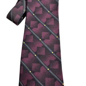Cellini Collection Mens Burgundy Geometric Pattern 100% Silk Necktie Made in USA